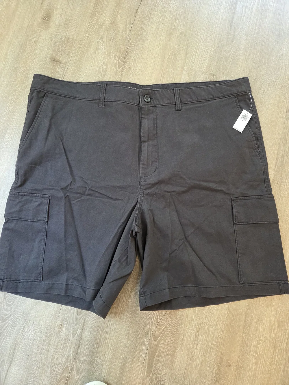 NWT Old Navy Men's Cargo Shorts in Charcoal Gray